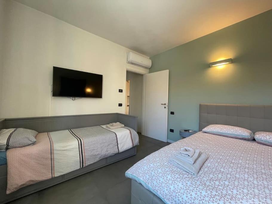 Apartamento City Center - Modern Flat With Free Parking And Wifi - Apt B Bérgamo Exterior foto